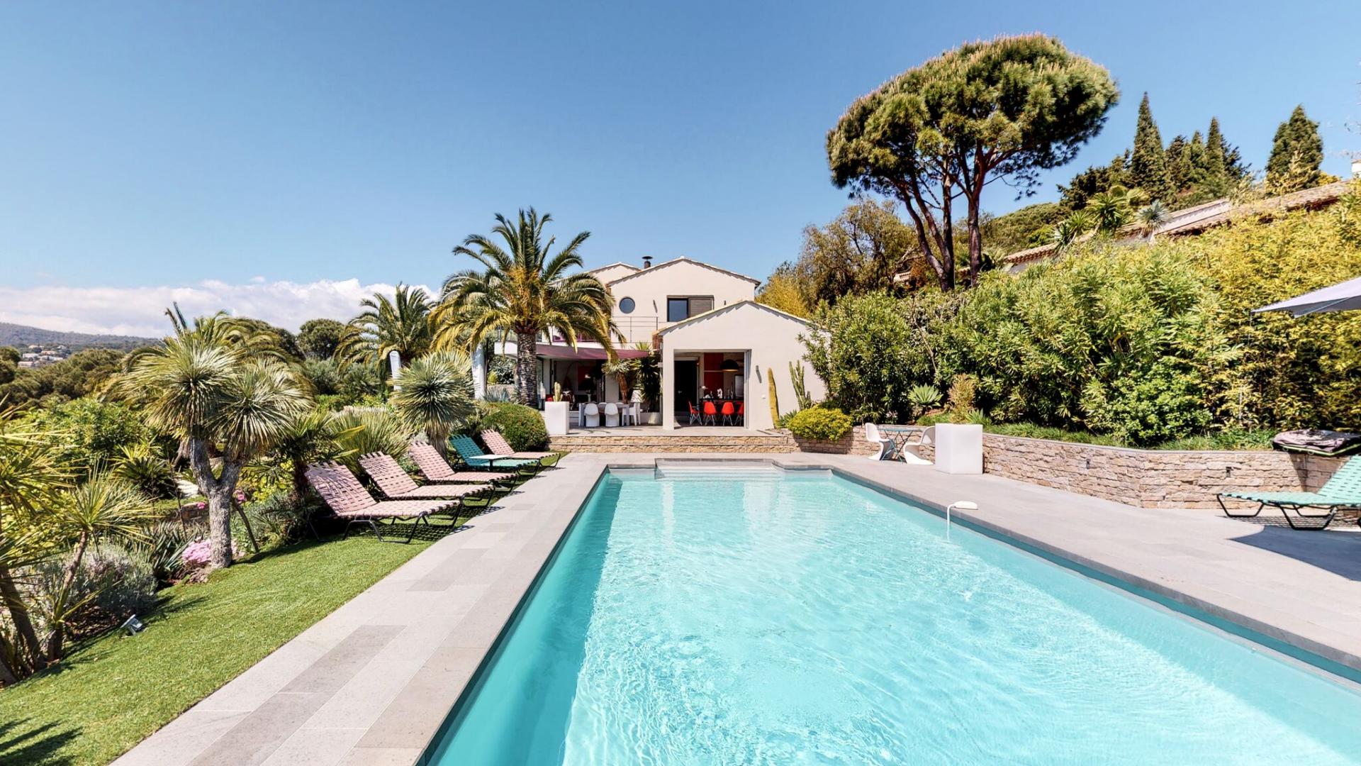 A MODERN VILLA FOR YOUR HOLIDAYS IN ST TROPEZ AREA