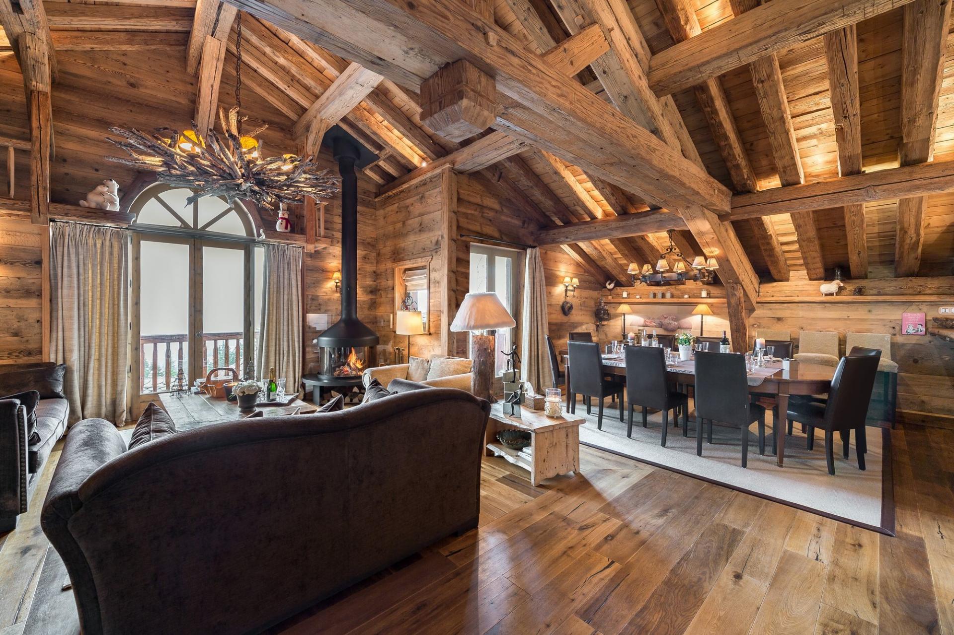 A LUXURY SKI HOLIDAY RENTAL IN  COURCHEVEL 1850